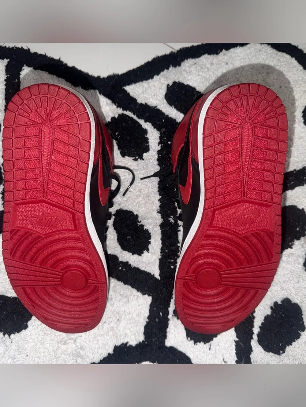 Men’s Size 10.5 Air Jordan Retro High-Top Sneakers - Black & Red “Banned” (2016)